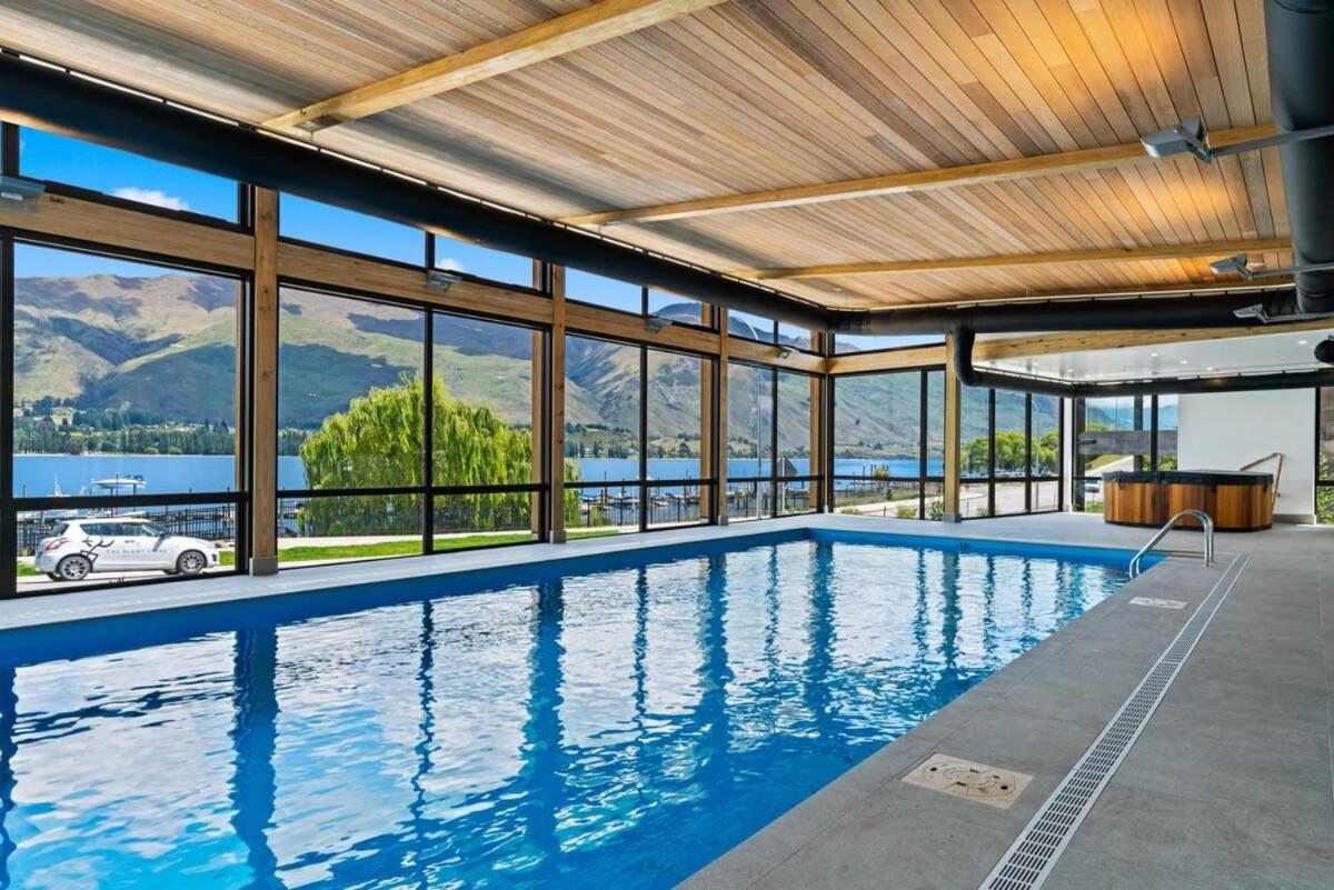 Lake View Studio Apartment Уанака Екстериор снимка