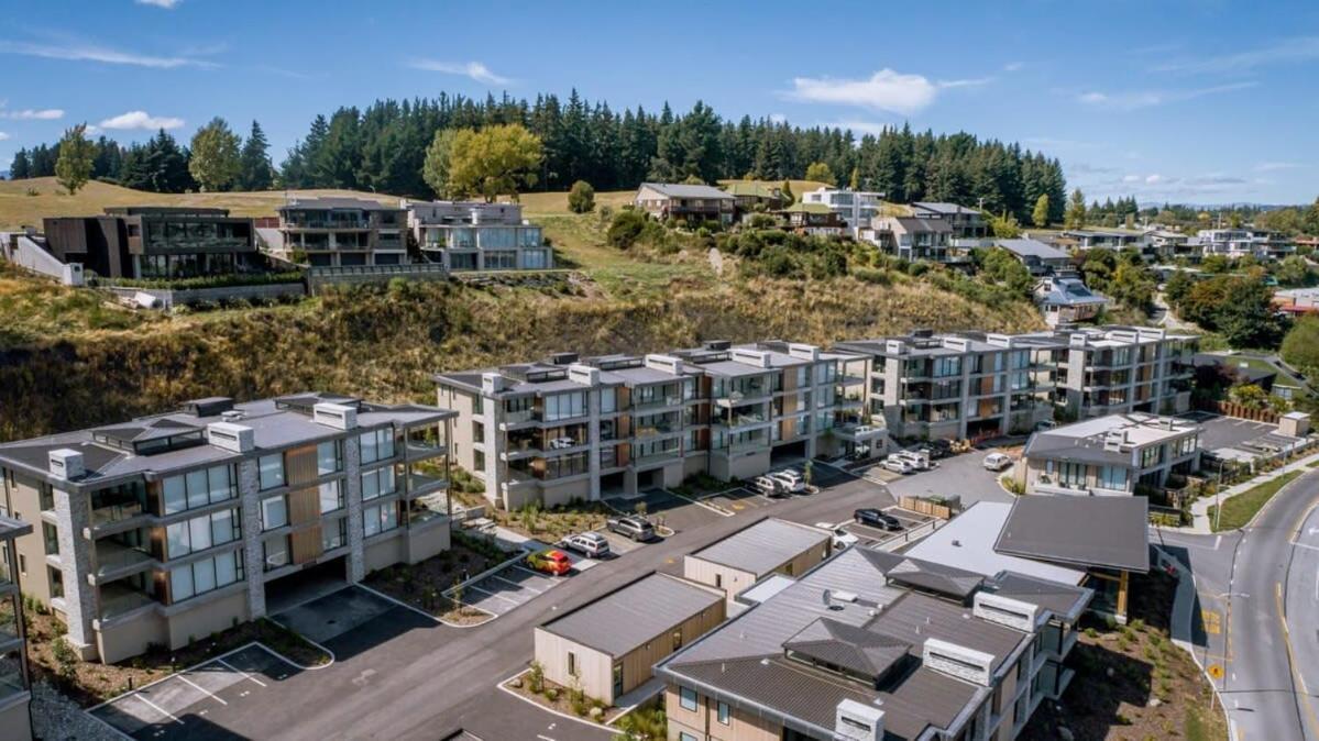 Lake View Studio Apartment Уанака Екстериор снимка